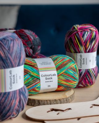 Už začínáte nahazovat vánoční ponožky? Ano? Pak pro vás máme skvělé zprávy! 🤩 Doskladnily jsme oblíbenou samovzorovací...